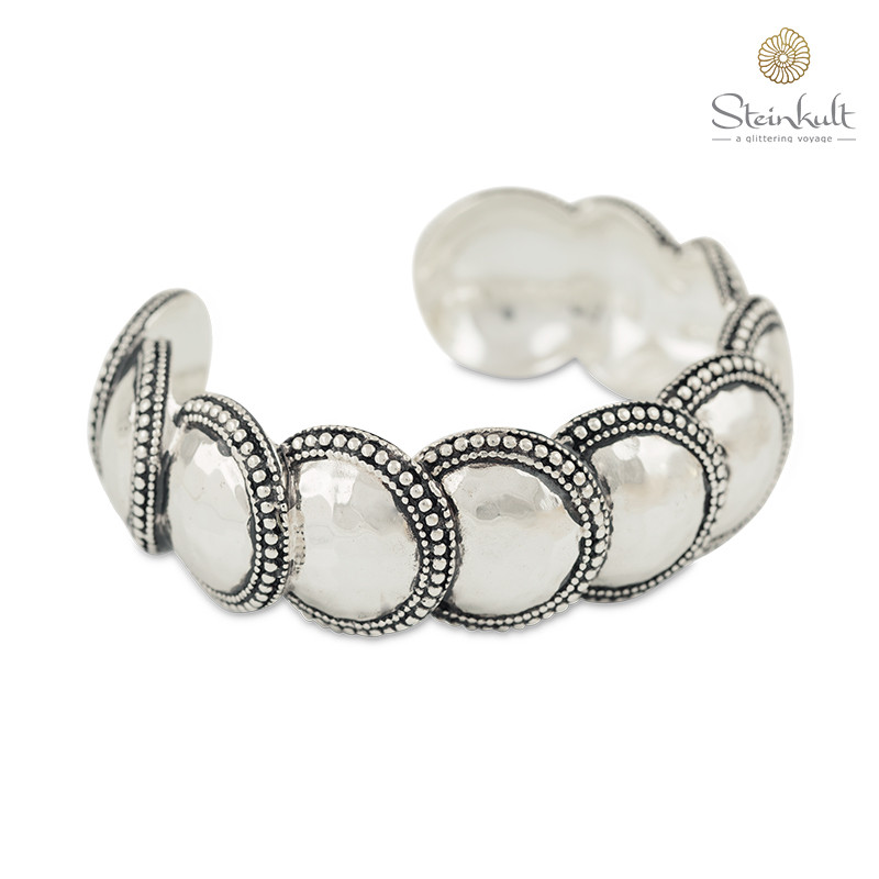 Cuff "Maia" vintage style Cuff "Maia" vintage style